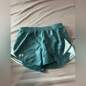 Under Armour Green Athletic Shorts Lightweight Moisture-Wicking Design
